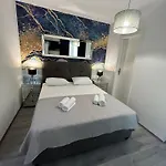 Апартаменты Penthouse Mira